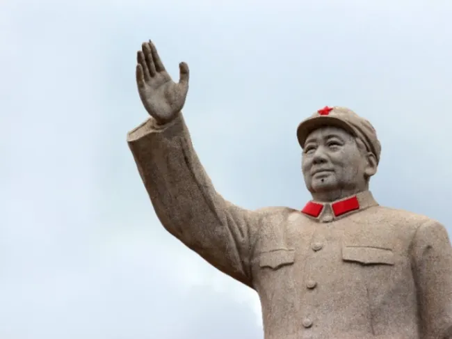 statue of mao zedong